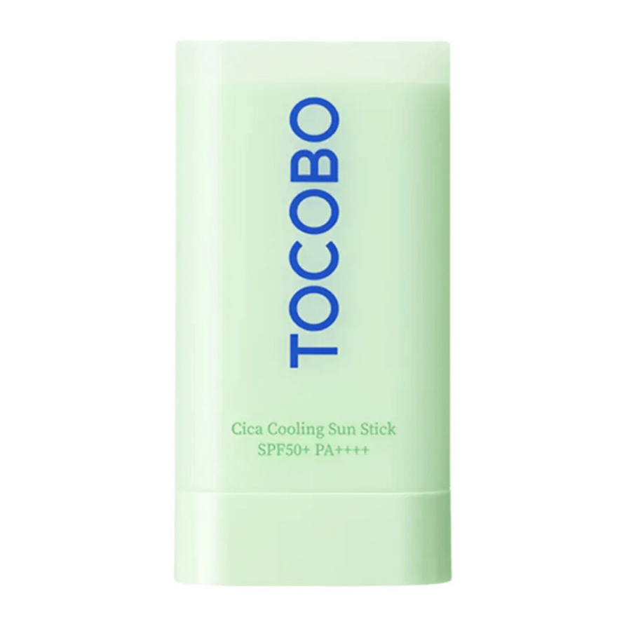 Tocobo Cica Cooling Sun Stick SPF50+ PA++++ i mintgrön förpackning med blå text, visad mot vit bakgrund.