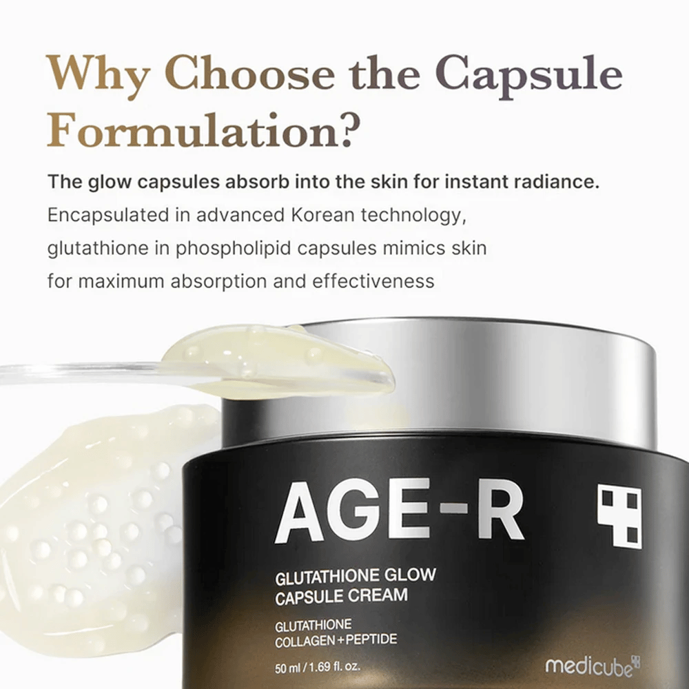 Medicube Age-R Glutathione Glow Capsule Cream wird mit einer Erklärung der Vorteile der Kapselformulierung beworben. Glutathionkapseln werden dank fortschrittlicher koreanischer Technologie, die die eigenen Mechanismen der Haut imitiert, schnell in die Haut aufgenommen, um sofortigen Glanz zu erzielen.