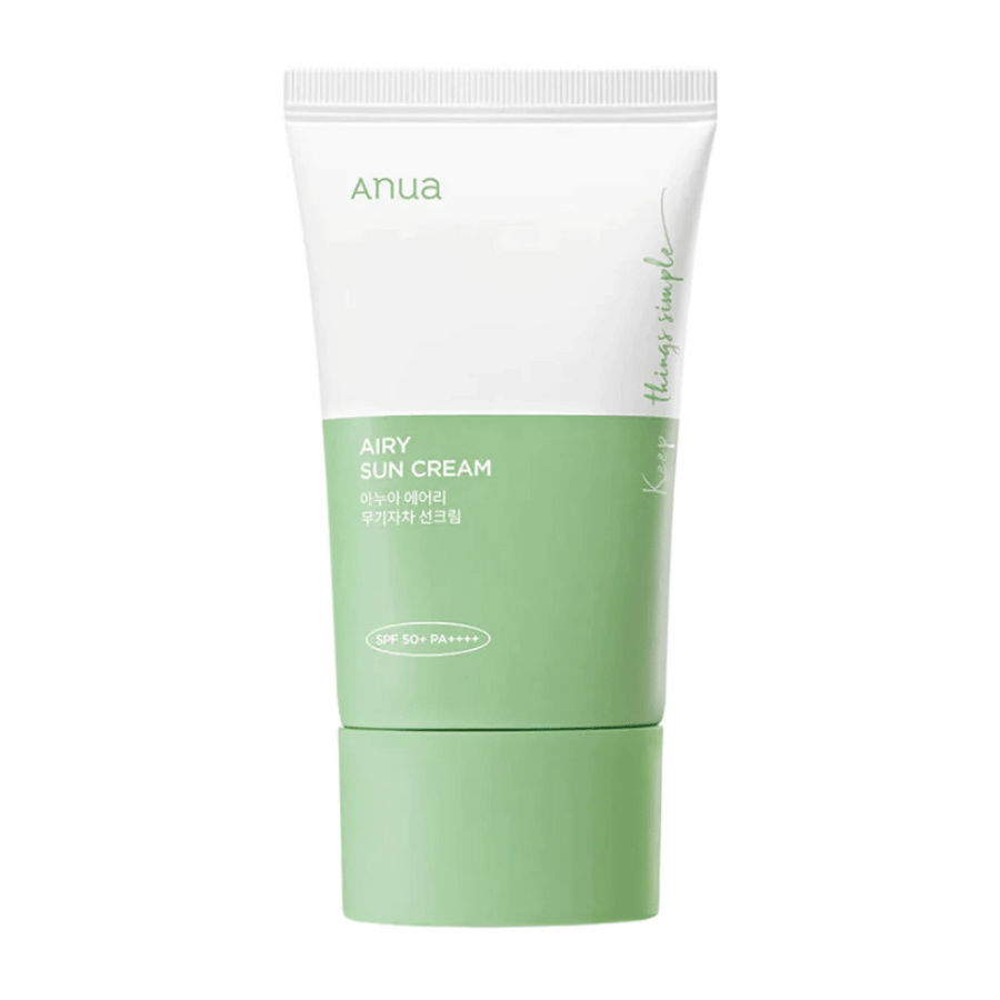 En tub av Anua Airy Sun Cream med SPF 50+ PA++++ på en vit bakgrund.