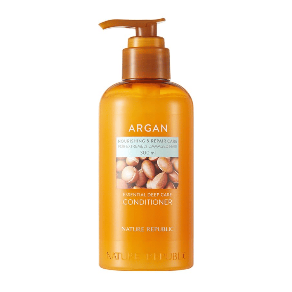 Produktbild von Nature Republic Argan Essential Moisture Repairing Conditioner 300 ml für trockenes und geschädigtes Haar.