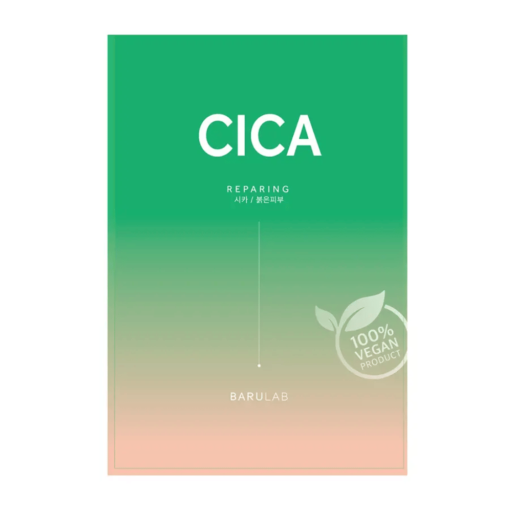 Eine Verpackung von BARULAB für eine "CICA Repairing" Maske, notiert als "100% Vegan Product". Die Verpackung hat eine Farbverlauf, der von Dunkelgrün zu helleren Tönen nach unten übergeht.
