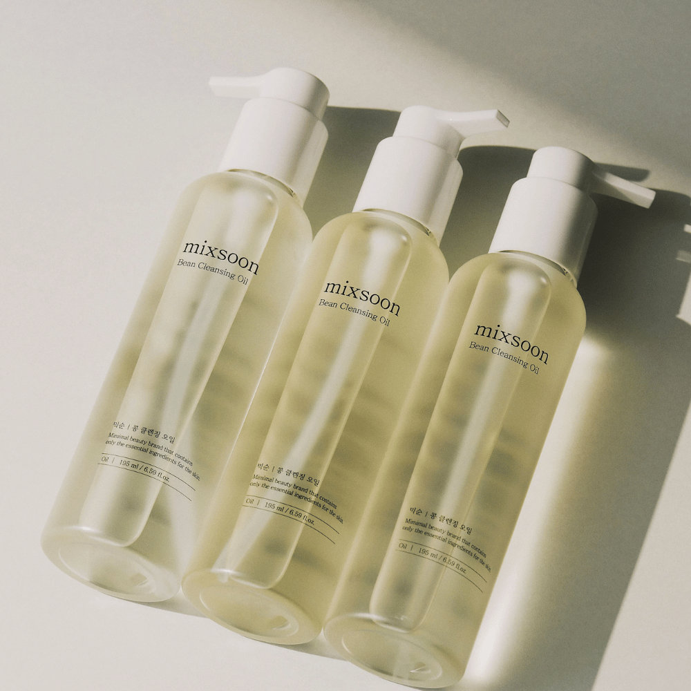 Drei Flaschen Mixsoon Bean Cleansing Oil – koreanische ölbasierte Reinigung, die sanft Make-up und Unreinheiten entfernt und die Haut mit Feuchtigkeit versorgt.