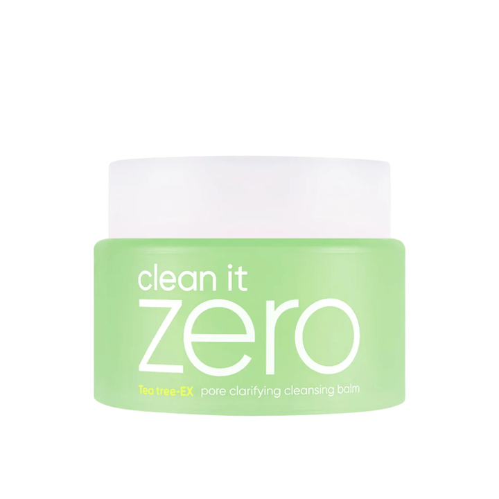 Clean It Zero Tea Tree-EX Pore Clarifying Cleansing Balm in einem grünen Behälter auf weißem Hintergrund, entwickelt für fettige und Mischhaut, die eine ausgleichende und porenreinigende Reinigung benötigt.