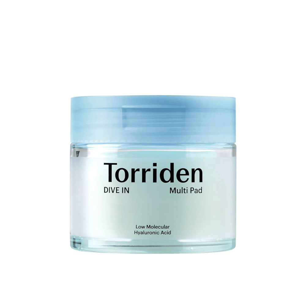 Transparente Dose mit Torriden "DIVE IN Multi Pad", Hyaluronsäure, vor weißem Hintergrund.