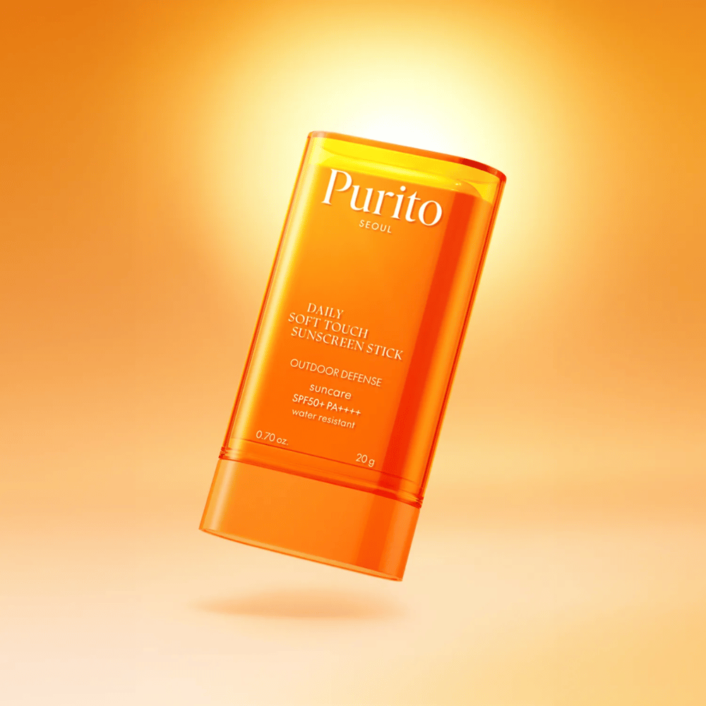 Purito Daily Soft Touch Sunscreen Stick mit SPF50+ PA++++ bietet wasserresistenten Schutz gegen UVA/UVB. Die leichte Formel gleitet sanft über die Haut, ohne zu kleben – perfekt für den täglichen Schutz im Freien.