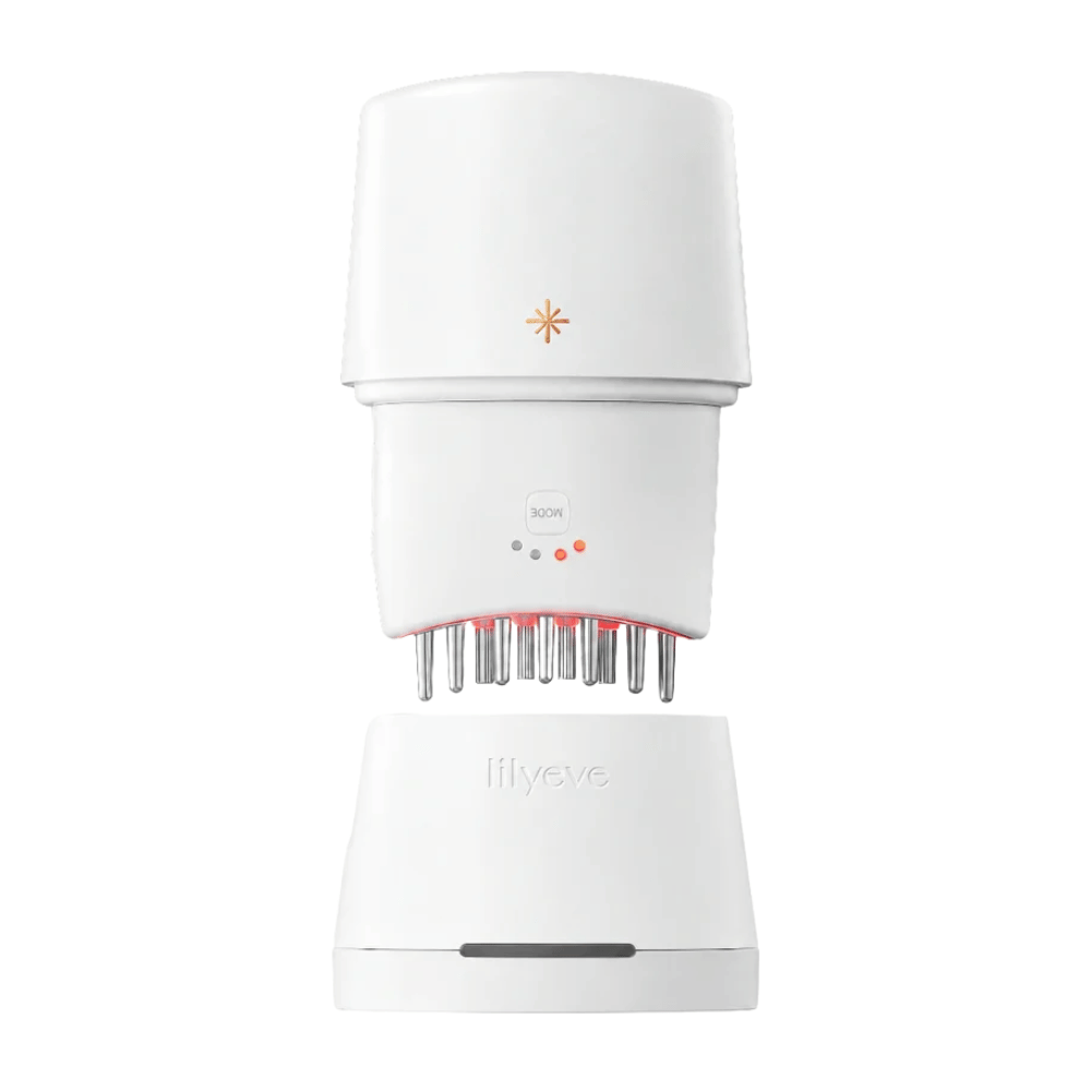 5. Lilyeve GrowTurn Pro – weißes Kopfhautgerät mit rotem LED-Licht und dazugehöriger Ladestation