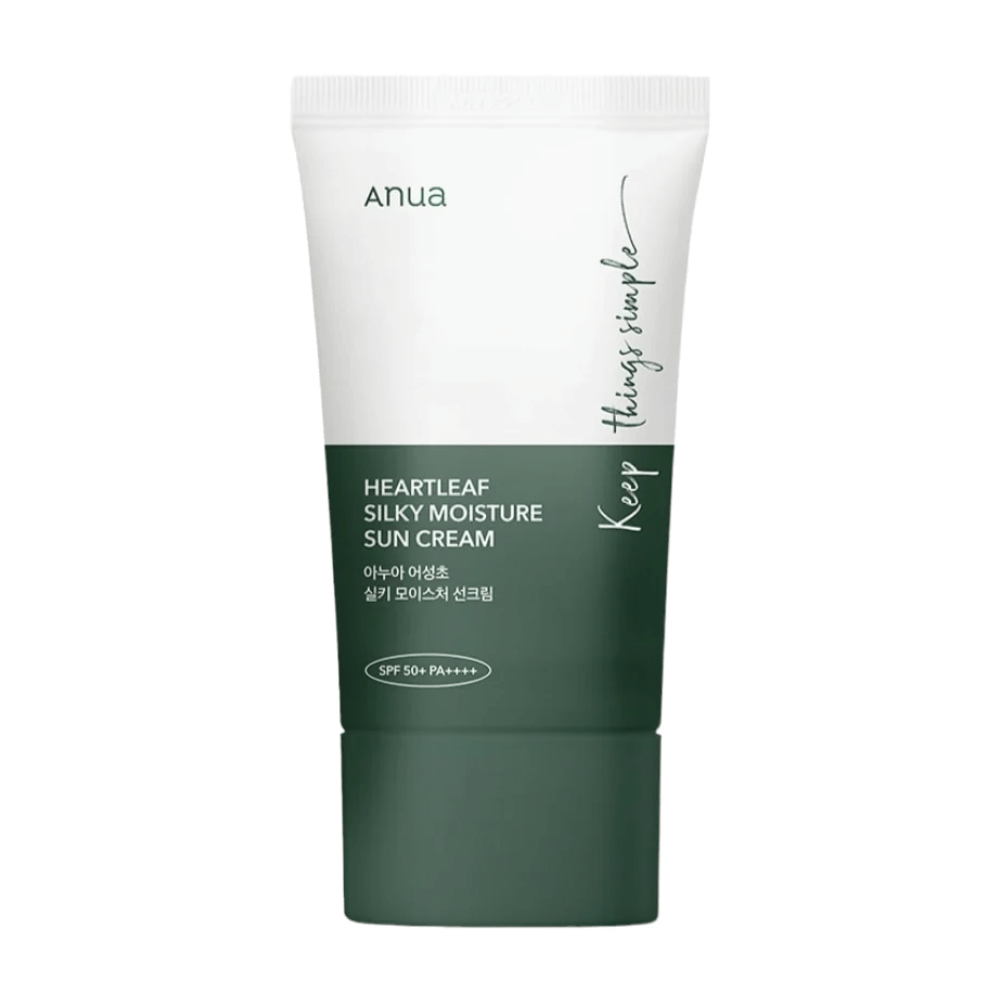 Eine Tube mit "Heartleaf Silky Moisture Sun Cream" von Anua, SPF 50+ PA++++.