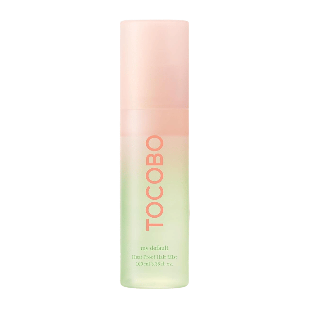 1. TOCOBO Heat Proof Hair Mist #02 My Default 100 ml – hitzeschützendes hair mist in grüner und rosa Sprühflasche vor weißem Hintergrund