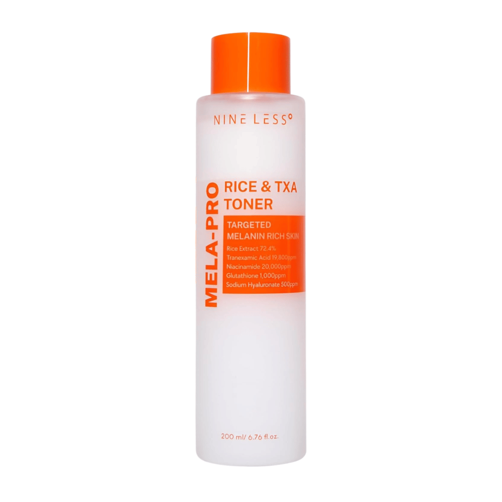 6. NINE LESS MELA-PRO Rice & TXA Toner 200 ml – weiße Tonerflasche mit orangefarbenem Deckel und Etikett vor weißem Hintergrund