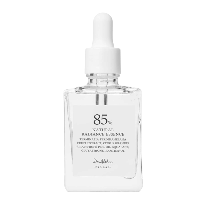 Dr. Althea Natural Radiance Essence – feuchtigkeitsspendendes Essence mit 85% Kakadu-Pflaumen-Extrakt für Glow, gleichmäßigen Hautton und starke Hautbarriere.