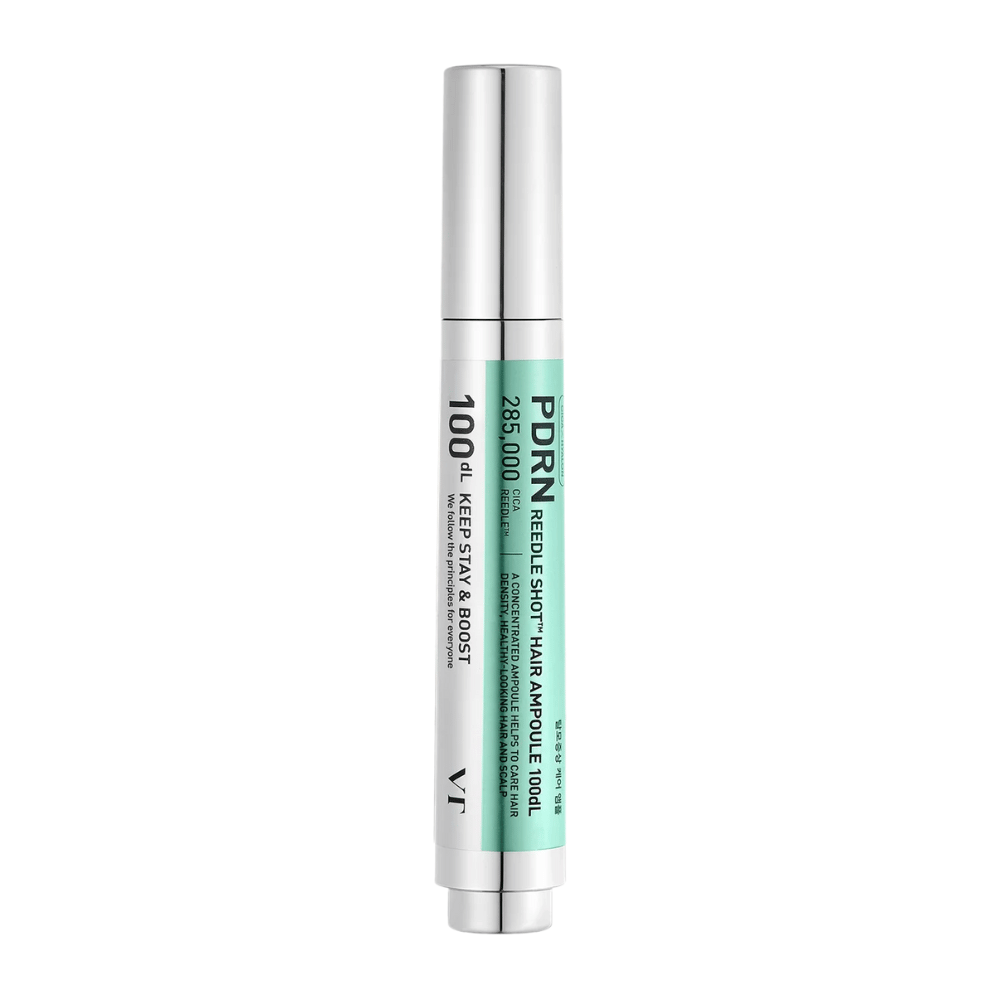 PDRN Reedle Shot Hair Ampoule 100dL in Stiftform auf weißem Hintergrund, ein konzentriertes Kopfhautserum, das die Kopfhaut stärkt und gesünderes Haar unterstützt.