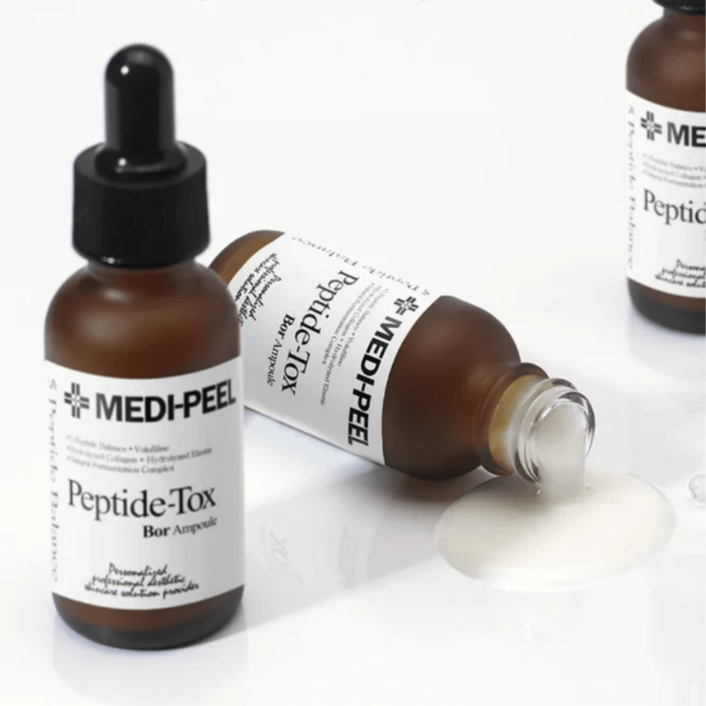 MEDI-PEEL Peptide-Tox Bor Ampoule mit sichtbarer Serumtextur – Anti-Aging-Serum mit Peptidkomplex, das erhöhte Elastizität, aufgepolsterte Haut und eine gleichmäßigere Hautstruktur bietet.
