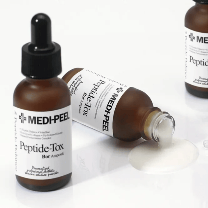MEDI-PEEL Peptide-Tox Bor Ampoule mit sichtbarer Serumtextur – Anti-Aging-Serum mit Peptidkomplex, das erhöhte Elastizität, aufgepolsterte Haut und eine gleichmäßigere Hautstruktur bietet.