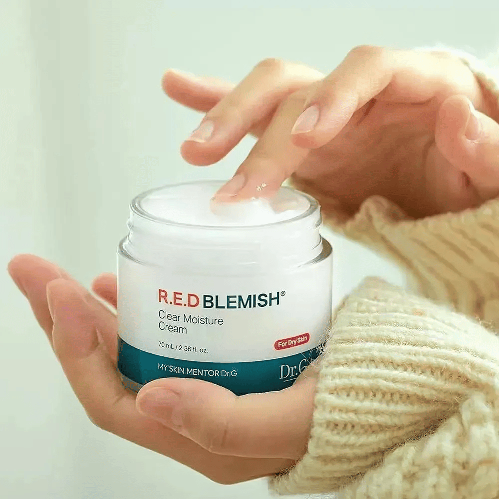 Dr.G R.E.D Blemish Clear Moisture Cream – feuchtigkeitsspendende Gesichtscreme für trockene Haut mit weicher und cremiger Konsistenz.