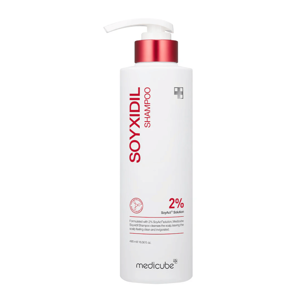 Produktbild von Medicube Soyxidil Shampoo in weißer Flasche mit rotem Pumpkopf – enthält 2% SoyAct™ Lösung für stärkeres Haar und reduzierten Haarausfall.