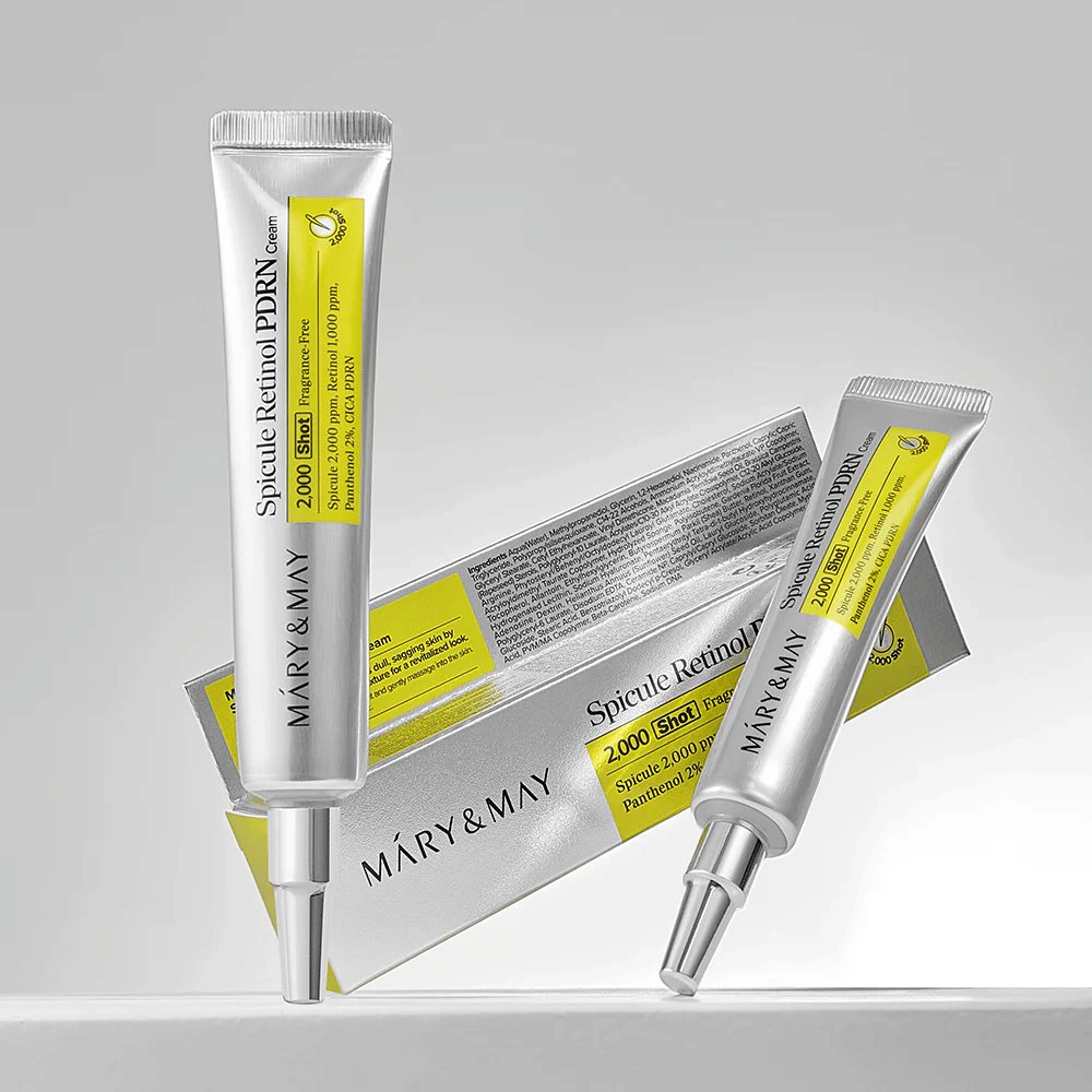 MARY & MAY Spicule Retinol PDRN Cream in Tube zusammen mit Originalverpackung, eine koreanische Gesichtscreme mit Retinol und PDRN, die die Hautregeneration unterstützt.