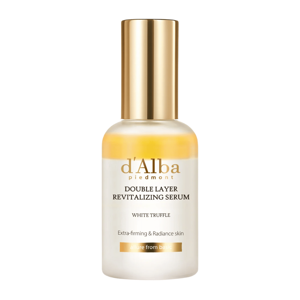 Freigestelltes Bild von d'Alba Double Layer Revitalizing Serum White Truffle in Glasflasche mit goldener Kappe und Goldverschluss, Hautpflegeserum für Spannkraft und Ausstrahlung.