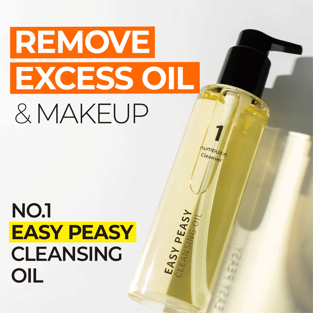 Flasche mit Numbuzin No.1 Easy Peasy Cleansing Oil vor weißem Hintergrund, der Text „Remove excess oil & makeup“ ist daneben zu sehen.