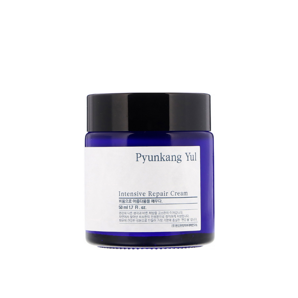 Ein Glas Intensive Repair Cream 50ml von Pyunkang Yul auf weißem Hintergrund.