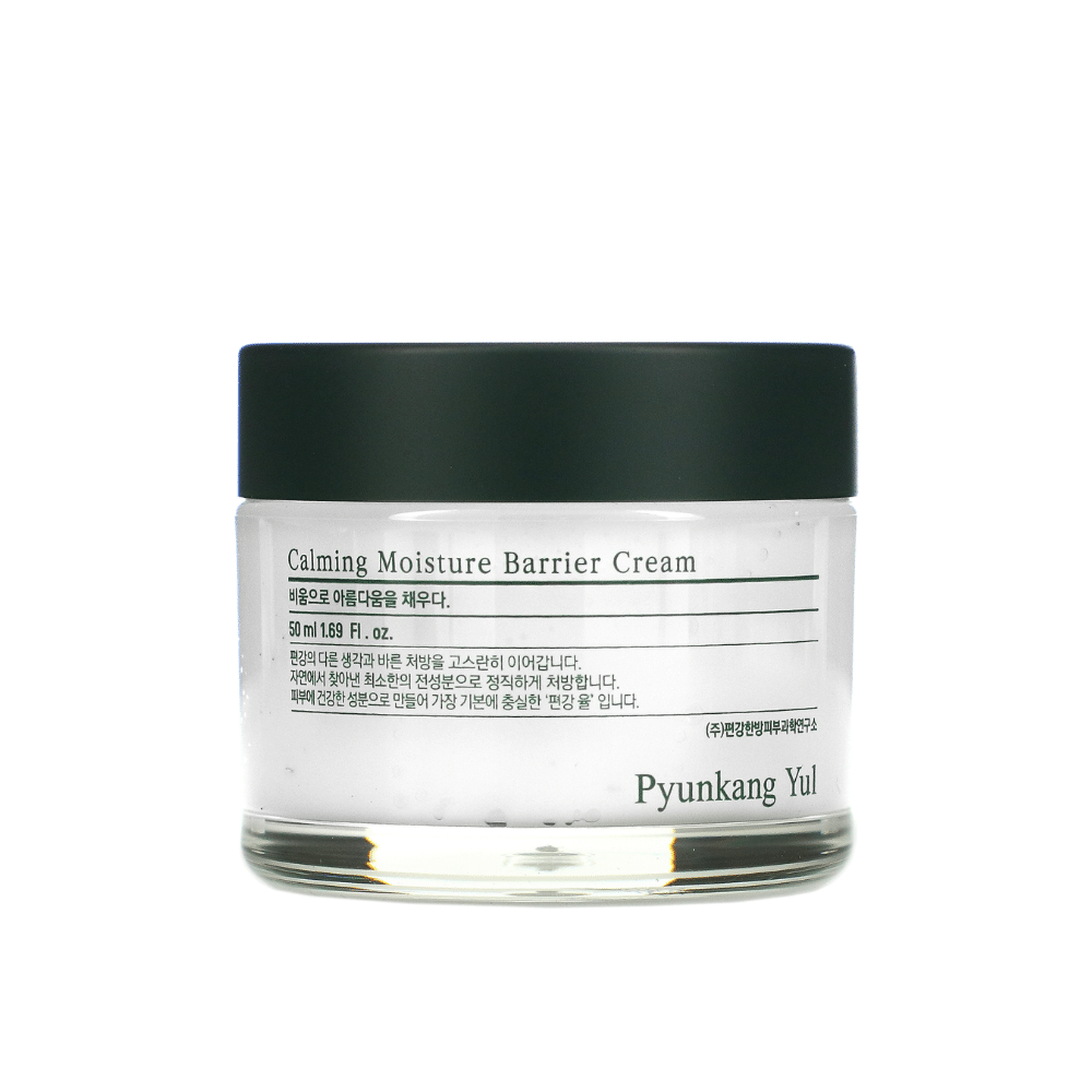 Ein Behälter mit Pyunkang Yul Calming Moisture Barrier Cream 50ml auf weißem Hintergrund.